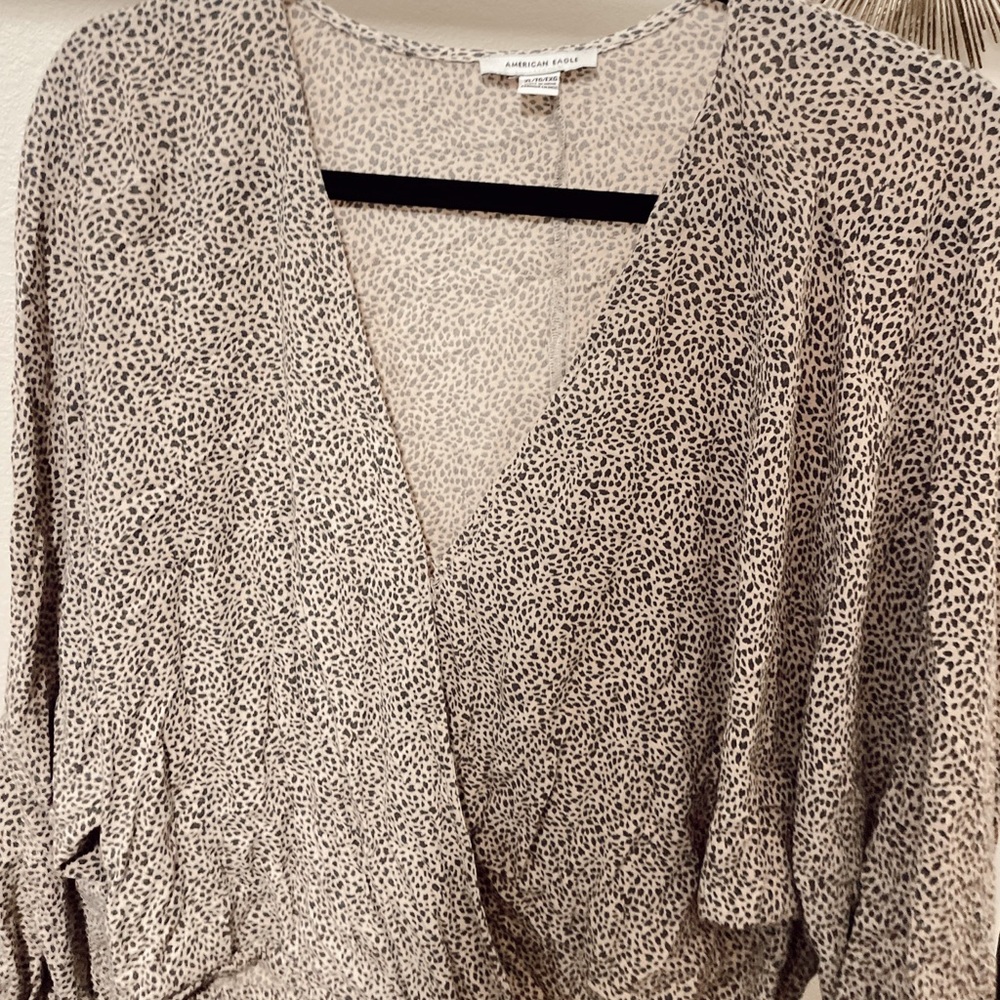 AMERICAN EAGLE LEOPARD TOP